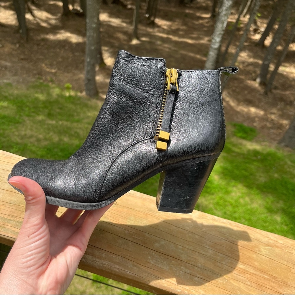 Franco Sarto Leather Black and Gold Zipper Ankle Boots Round Toe